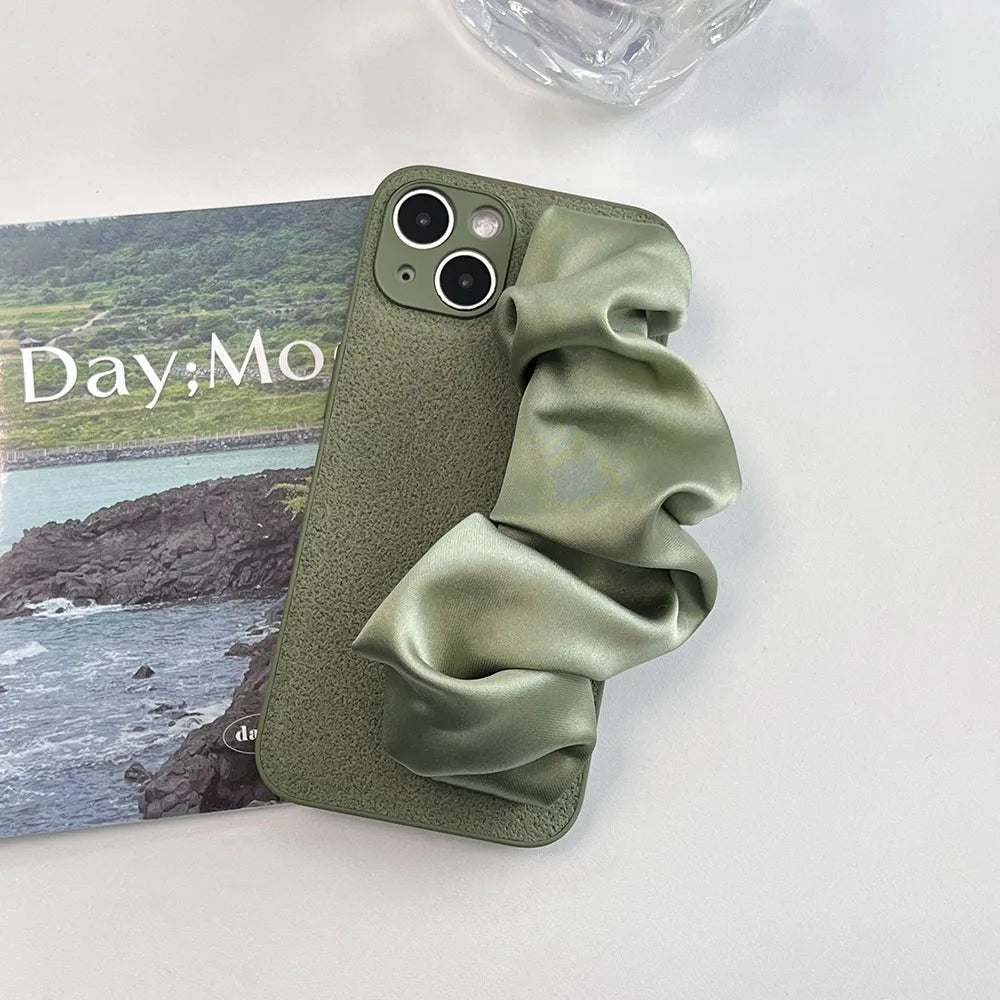 Silk Loop iPhone Case