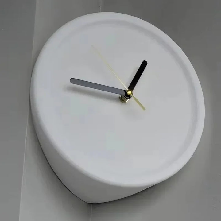 Corner Clock