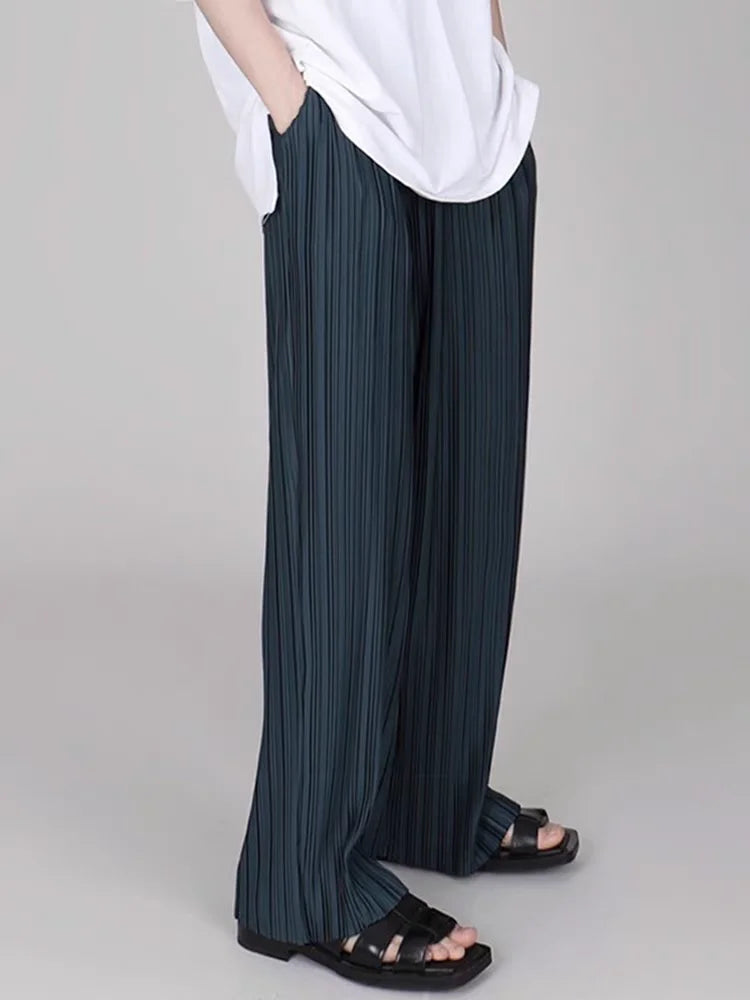 Stratos Pleated Trouser