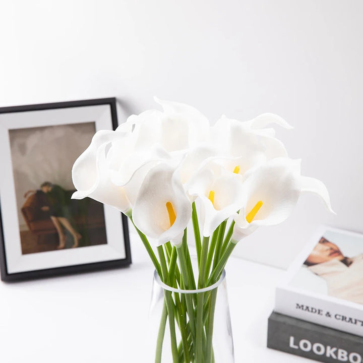 RealTouch 5 Pc Calla Lily Bouquet