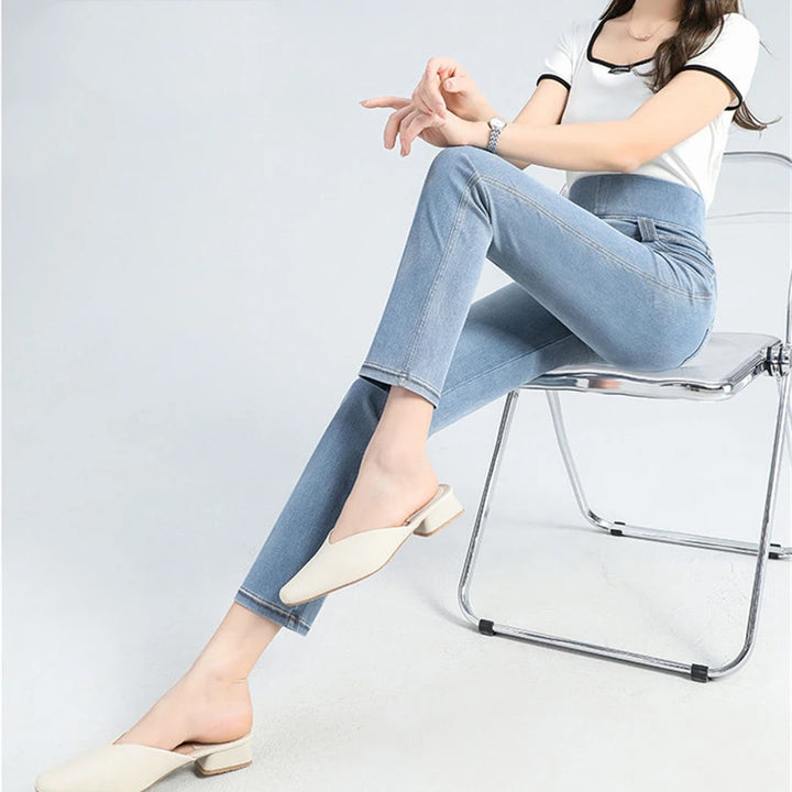 FormFlow ™ High Waist Jeans