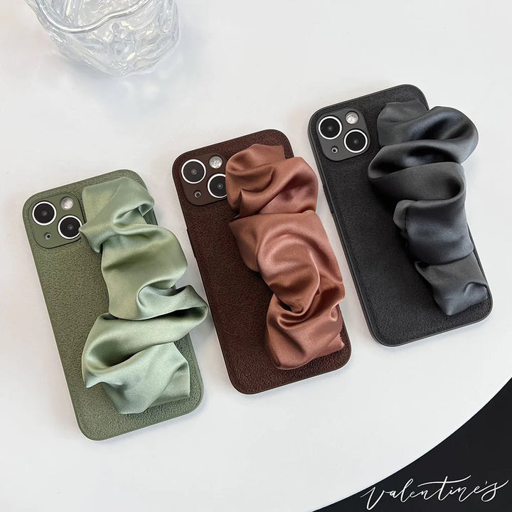 Silk Loop iPhone Case